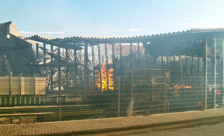 Grossbrand Holzlager Siegburg Industriestr P028.JPG